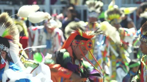 Pow wow dancer in slo-mo Stock-Footage 46542250