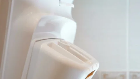 Powder falling asleep in the washing machine Video stock 88269426
