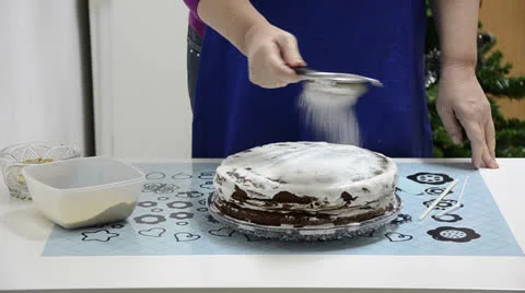 Powedering sugar Video stock 24756167