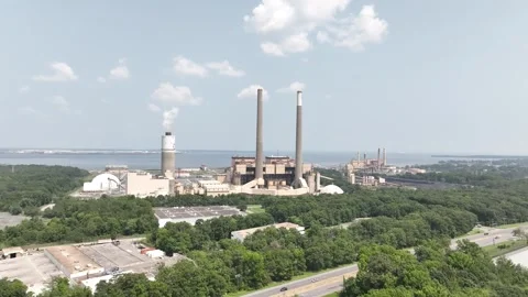 Power generation facility near Baltimore Maryland 스톡 동영상 283698366