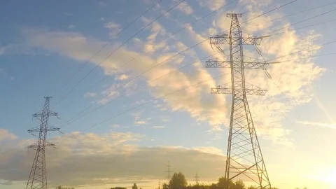 Power line at sunset timelapse Vídeo Stock 81600750