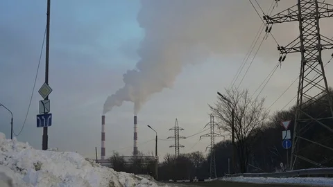 Power lines and pipe smoke power plant timelapse Vidéo 73579718