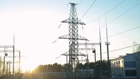 Power lines on sunset background Vidéo 127360988