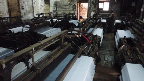 Power loom workshop in the textile city of Bhiwandi Stock Footage 121186981