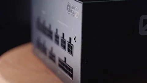 Power supply from the computer Vídeos de archivo 196987154