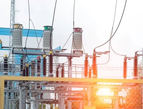 Power transformer in high voltage switchyard in modern electric substation Stock-Fotos
