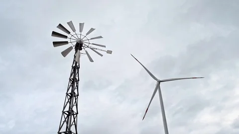 Power windmills. Vídeo Stock 105742753