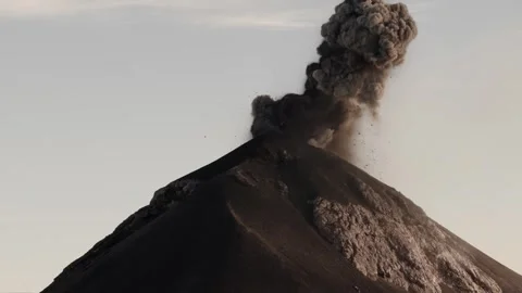 Powerful ash explosion rises from the summit of Fuego Volcano in Guatemala Stock-Footage 331046767