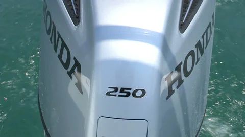 Powerful boat motor Video stock 32324178