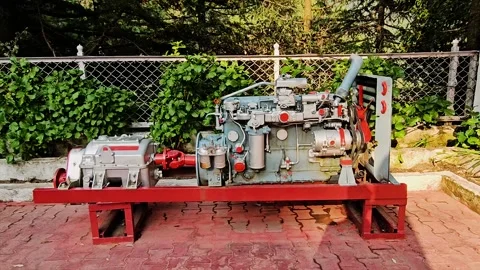 Powerful engine display, showcasing mechanical engineering. 库存影片 312252354