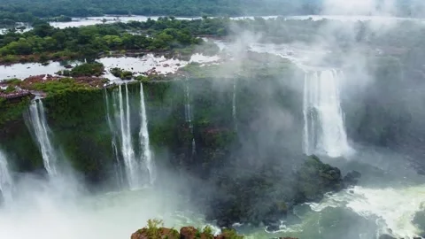 Powerful iguazu falls creating mist at garganta del diablo Stock-Footage 345103353