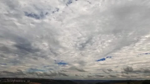 Powerful movement of dark, grey storm clouds 库存影片 344355109