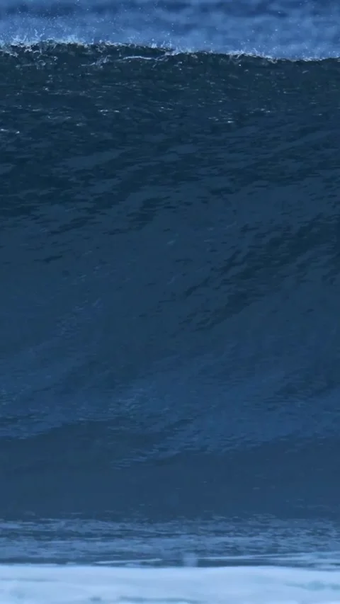 Powerful ocean wave in Indian Ocean Stock Footage 315774566