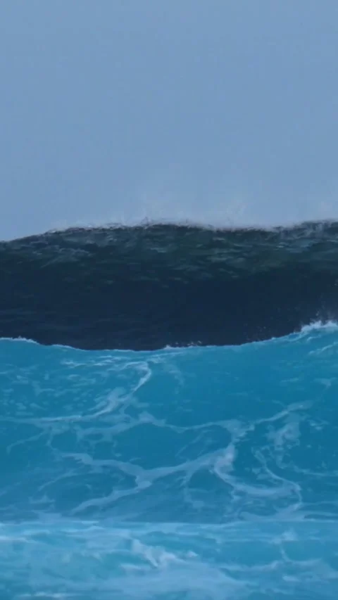 Powerful ocean wave in Indian Ocean Stock Footage 315774616