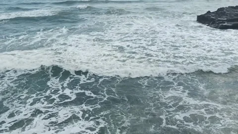 Powerful ocean waves Stock Footage 333299256