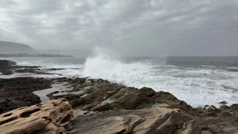 Powerful ocean waves Stock Footage 333582676