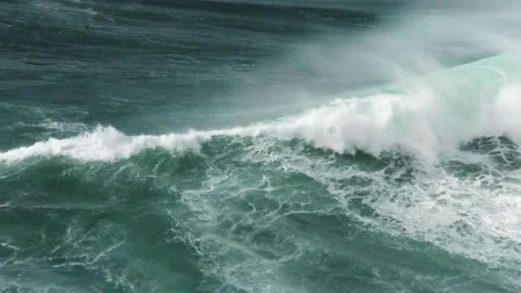 Powerful ocean waves rolling and breaking Video stock 344642047