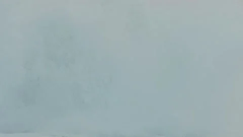 Powerful turquoise ocean wave breaking and splashing in slow motion Vídeos de archivo 342977376
