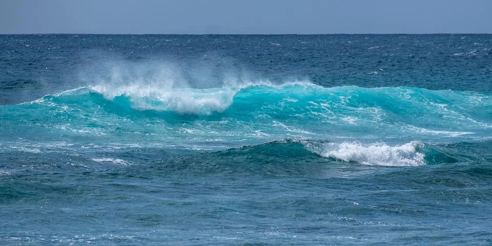 Powerful Waves captured on Sandy Beach in Honolulu 写真素材
