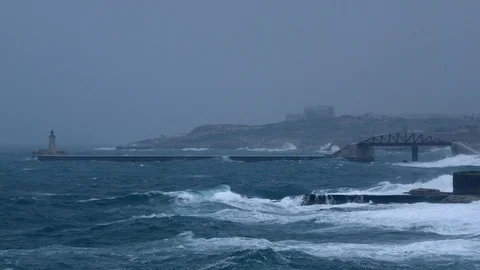 Powerful waves at Malta coast 스톡 동영상 89134659