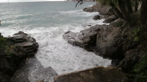 Powerful waves on Mediterranean sea Video stock 43678085
