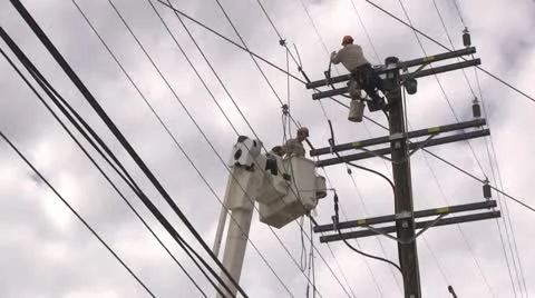 Powerline maintenance Video stock 10908299