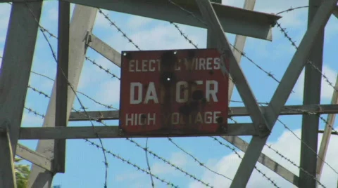 Powerlines 4 動画素材 462647