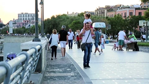 POZZUOLI VIA NAPOLI SEAFRONT 스톡 동영상 152781121