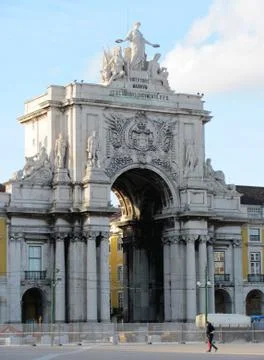 Praca do Comercio with the iconic Triumphal Arch Stock Photos
