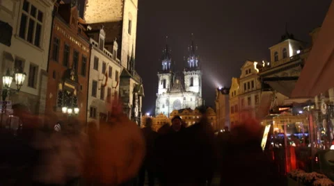 Prague astronomical clock and Old Town Square (time lapse) Видео 45544581