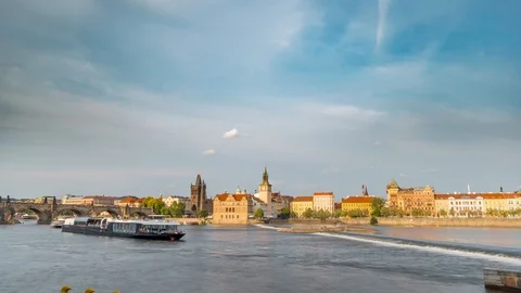 Prague Charles Bridge / Time Lapse Video 4K Vidéo 95051880