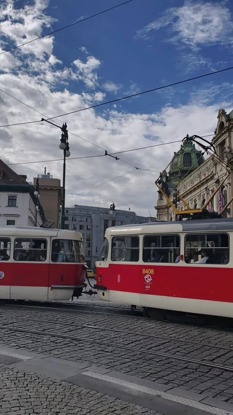 Prague, Czech Republic – August 20, 2026: Tram in City Center Video stock 342980596