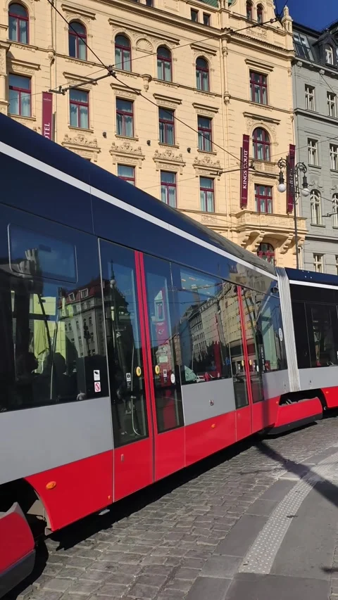 Prague, Czech Republic – August 23, 2026: Prague tram moves through streets Vídeo Stock 343249353