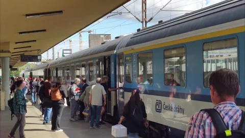 Prague, Czech Republic - July 22, 2026: Passenger train 4K slow motion video Vidéo 340260196