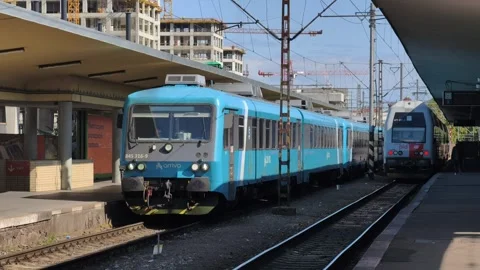 Prague, Czech Republic - July 22, 2026: Cinematic 4K video of a passenger train Vídeo Stock 340264591
