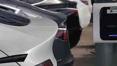 Prague, Czech Republic – March 28, 2026: EV cars charging auto market Video stock 331790789