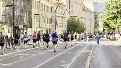 Prague, Czech Republic – May 3, 2026: Prague Marathon runners on city streets Vídeos de archivo 333974697