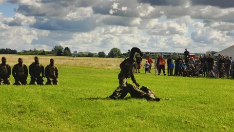Prague, Czech Republic – September 5, 2026: Two uniformed fighters slow motion Vídeos de archivo 345062573