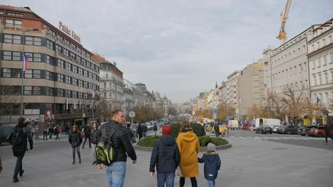 Prague mainstreet timelapse Video stock 122298059