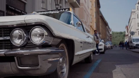 PRAGUE, MAY 15, 2019: Front lights of white retro car 库存影片 115222074