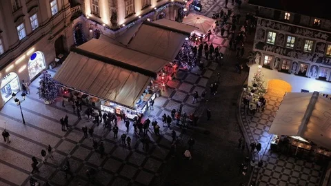 Prague - Night elevated view of Old Town Square with people during Christmas Video stock 100319575