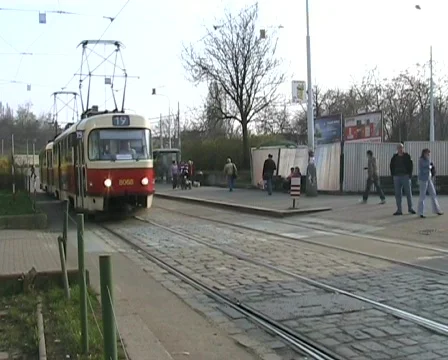 Prague trams. Manual point switching at Palmovka junction Stock Footage 513561