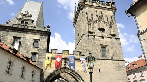 Prague, a view of one of the bridge towers of the Charles Bridge Video stock 32999095