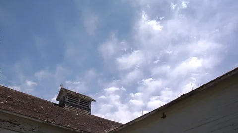 Prairie barn and sky time lapse Stock Footage 34621396