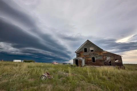 Prairie Storm Clouds Canada Stock-Fotos