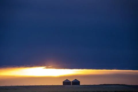 Prairie Storm Clouds Sunset 스톡 사진