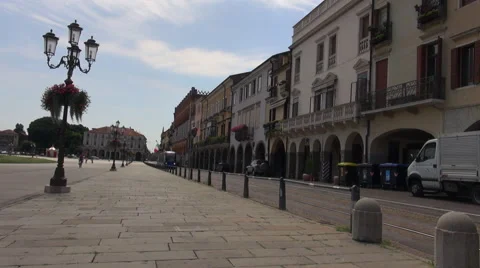 Prato della Valle, elliptical square in Padua Stock Footage 67646585