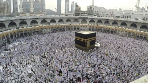 Pray at Holy Kaaba 4K Stock Footage 93613790