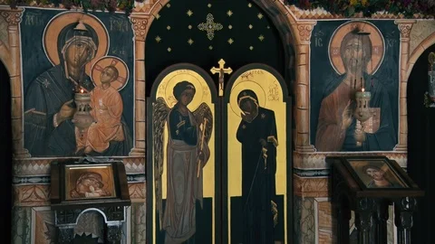 Prayer altar in an Orthodox monastery Vídeo Stock 125255202