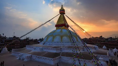 Prayer flags flying on the Boudhanath Stupa. symbol of Kathmandu, Nepal. Vídeos de archivo 74231561